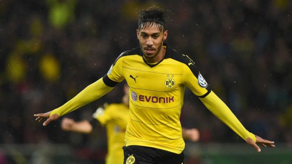 O atacante Pierre-Emerick Aubameyang é a esperança de gols do Borussia Dortmund.