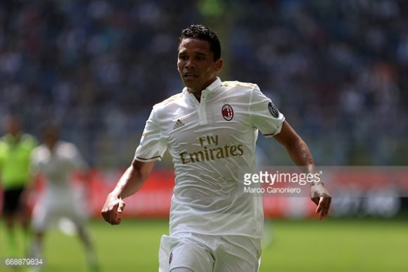 O colombiano Carlos Bacca é o artilheiro do Milan no Calcio com 13 gols marcados.