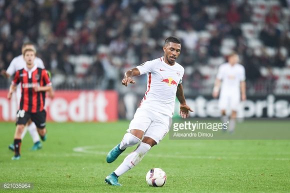 O zagueiro Paulo Miranda, ex-São Paulo, já é bicampeão austríaco em duas temporadas defendendo as cores do RB Salzburg.