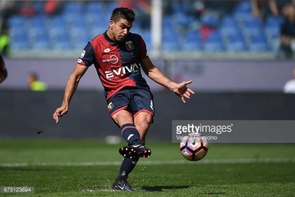 O atacante Giovanni Simeone perdeu o pênalti que poderia ter garantido no mínimo o empate do Genoa contra o Chievo Verona.