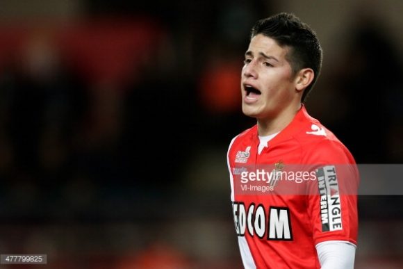 O meia colombiano James Rodríguez foi vendido ao Real Madrid, na temporada 2014/15, pela quantia de 80 milhões de euros (R$ 268 milhões).