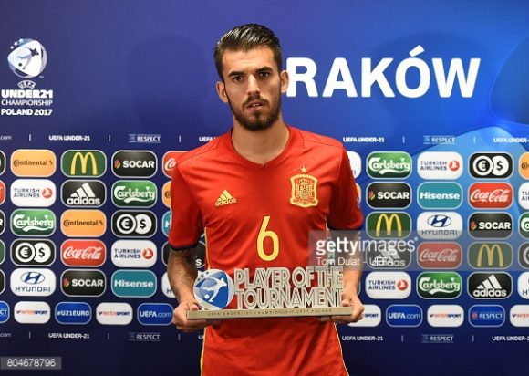 Dani Ceballos, foi eleito o melhor jogador do Campeonato Europeu Sub-21, disputado na Polônia. O jovem meia de 21 anos, é a mais nova contratação do Real Madrid. 