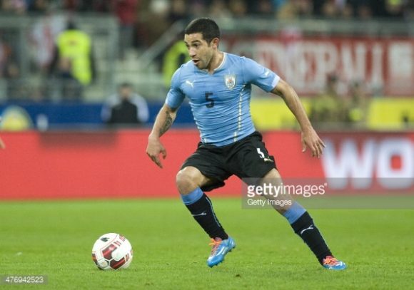Walter Gargano em ação pela Celeste Olímpica na Copa do Mundo de 2010.