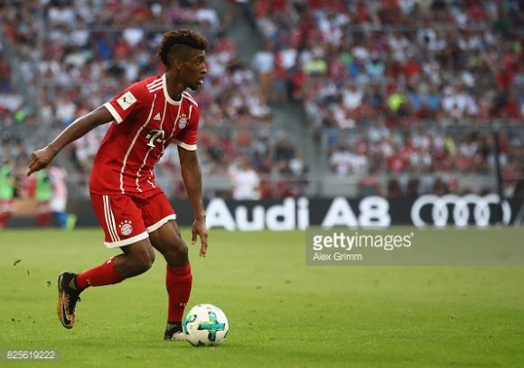 Depois de passar as últimas duas temporadas emprestado pela Juventus, ao Bayern Munique, o francês Kingsley Coman foi enfim comprado em definitivo pelo time alemão, que pagou 25 milhões de euros à equipe de Turim.