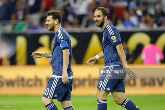 O confronto entre Barcelona x Juventus será também o duelo entre os companheiros de seleção argentina, Lionel Messi e Gonzalo Higuaín. 