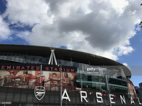 Esta será a primeira vez na história que o Emirates Stadium receberá um jogo válido pela Europa League.