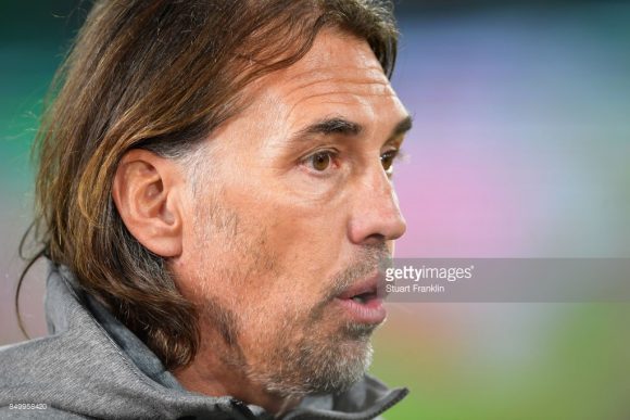 O técnico Martin Schmidt, de 50 anos de idade, assinou um contrato até 2019 com o Wolfsburg.