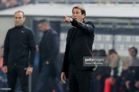 Após poupar diversos jogadores titulares no duelo frente o Rennes, pela Copa da Liga Francesa, o treinador Rudi Garcia entrará com força máxima para enfrentar o Lyon na tarde deste domingo.