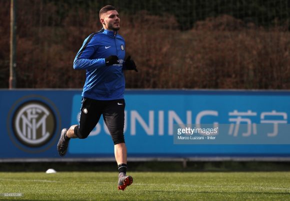 Mauro Icardi Depois de ficar de fora do jogo contra o Benevento, o artilheiro do Calcio com 18 gols, Mauro Icardi treinou normalmente e estará novamente em ação pela Inter.