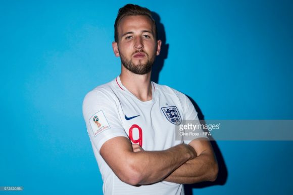 Harry Kane é o maior nome da seleção inglesa na atualidade, tanto é, que Gareth Southgate deu ao atacante de 24 anos, a tarja de capitão do English Team.
