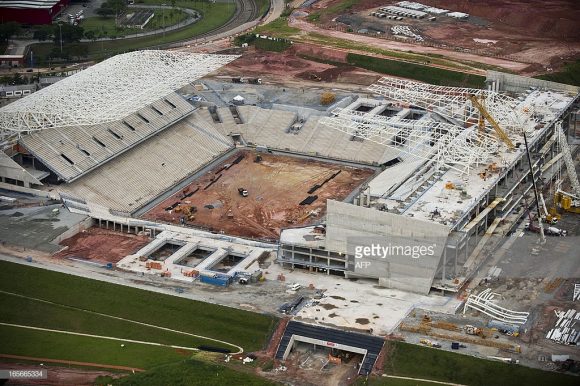 O Corinthians terá desembolsado a bagatela de 1,64 bilhão de reais para quitar a Arena Corinthians em 2028. 