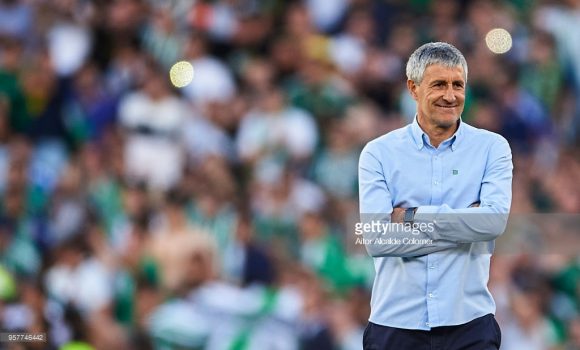 Há um ano comandando o Bétis, Quique Setién contabiliza o total de 19 vitórias, 6 empates e 18 derrotas em 43 jogos à frente da equipe. 