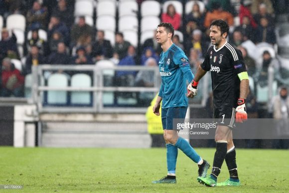 Sem Gianluigi Buffon mas com Cristiano Ronaldo. Assim a Juve estreará diante de sua torcida na tarde deste sábado.