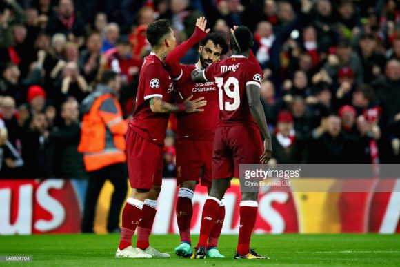 Dos 14 gols marcados pelo Liverpool na Premier League, sete foram feitos por Mohamed Salah, Roberto Firmino e Sadio Mané, ou seja, o infernal trio dos Reds foram responsáveis pela metade dos gols da equipe na liga. 
