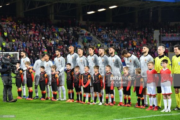 Apesar da má campanha na fase de grupos da Champions League, a Roma conseguiu avançar às oitavas de final do torneio, aonde enfrentará o Porto. 