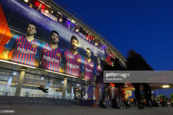 O Barcelona está invicto no estádio Camp Nou há exatos 30 jogos, acumulando 27 vitórias e três empates neste período. O último revés sofrido pelos catalães em casa pelo torneio, foi para o Bayern (3 x 0) na temporada 2012/13.