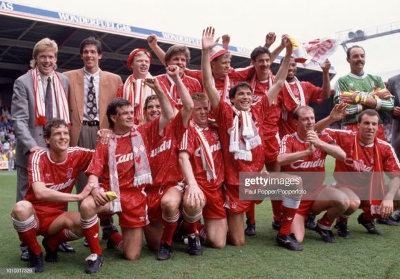 O último título inglês conquistado pelo Liverpool foi em 1990. De lá para cá, os Reds nunca estiveram tão perto de soltar o grito de campeão, como na atual temporada.