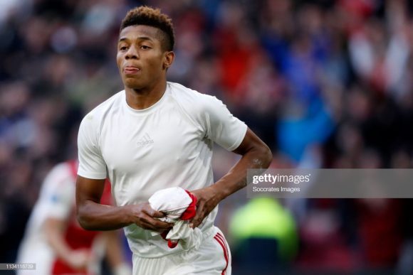 Contratado junto ao São Paulo em 2017 por R$ 40 milhões (80% dos direitos do jogador), David Neres é o único brasileiro presente no elenco do Ajax.