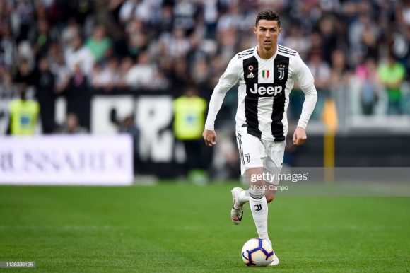 Este é o primeiro título de Cristiano Ronaldo na Itália. Nas rodadas finais, o craque português lutará pela artilharia do campeonato. Ele soma 19 gols contra 22 do veterano Fabio Quagliarella. 