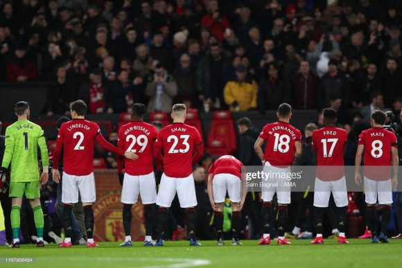 Vencer a Europa League seria o caminho mais fácil para o Manchester United garantir uma vaga na próxima edição da Champions League. Os ingleses enfrentarão o Club Brugge na próxima quinta-feira pelo torneio continental. 