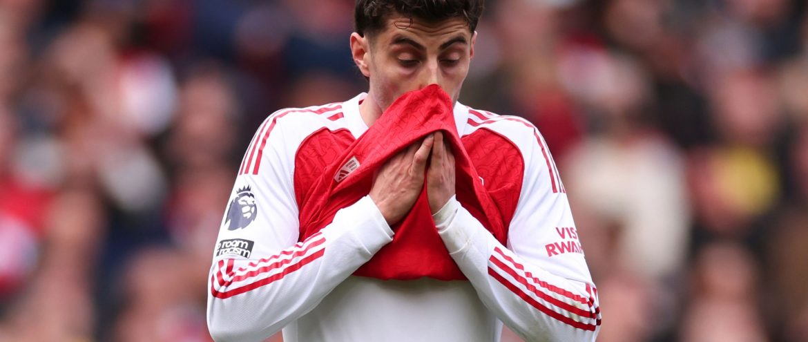 Arsenal sente a pressão e reacende a briga pelo título da Premier League